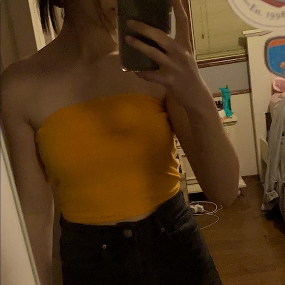yellow tube top. garage size M - Picture 2 of 3